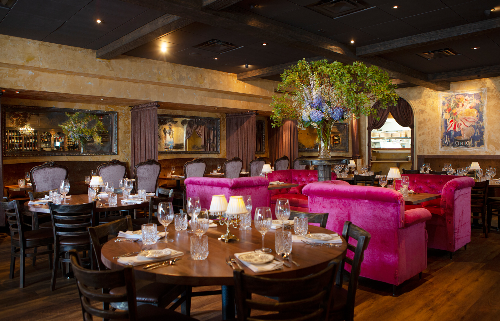 Dining Room And Banquet Management - Private Banquet Room in Philadelphia, PA | Estia Restaurant / Its emphasis is on the service aspects of a business that will distinguish an outstanding dining experience.